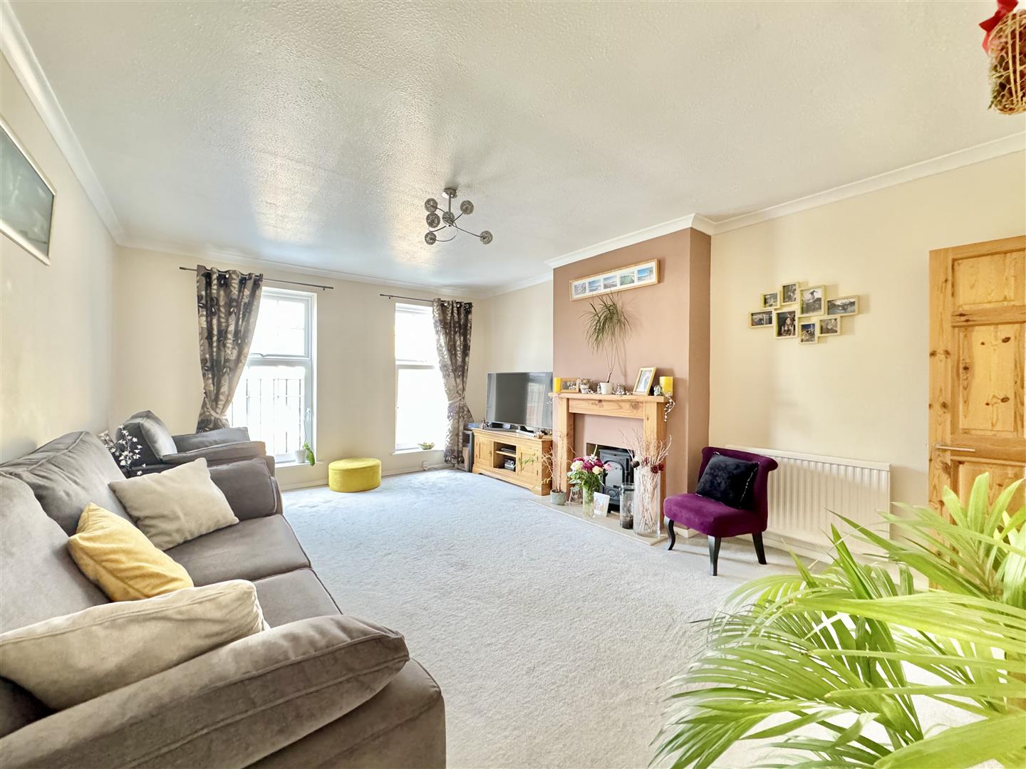 3 bed property in Michele Close, St. Leonards-On-Sea
